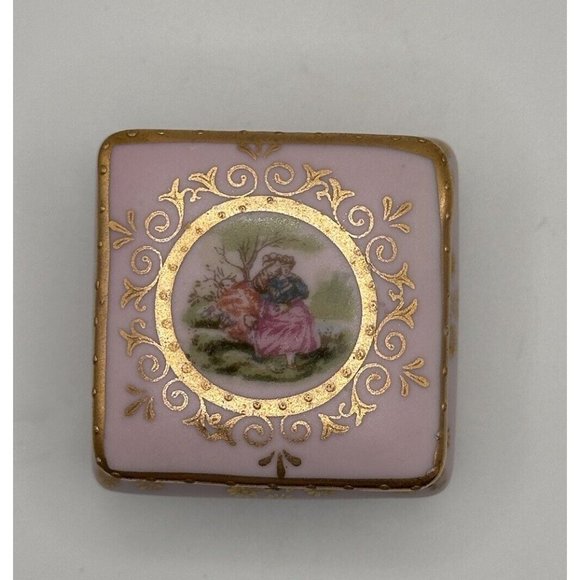 Arnart Imports Porcelain Trinket Courting Couple Pink Box 1950's - Picture 2 of 11